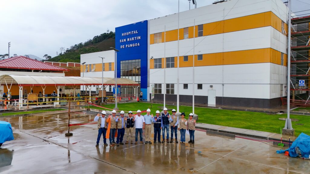 Sistema de Fachada Elastomérica Suvinil: Protección y Durabilidad para la Infraestructura Hospitalaria