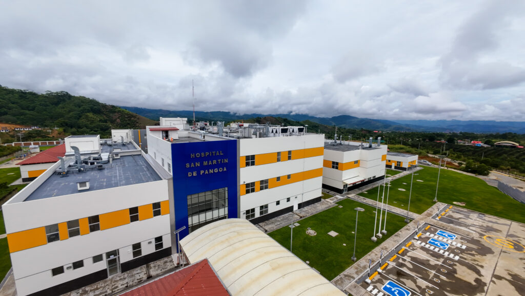 Sistema de Fachada Elastomérica Suvinil: Protección y Durabilidad para la Infraestructura Hospitalaria